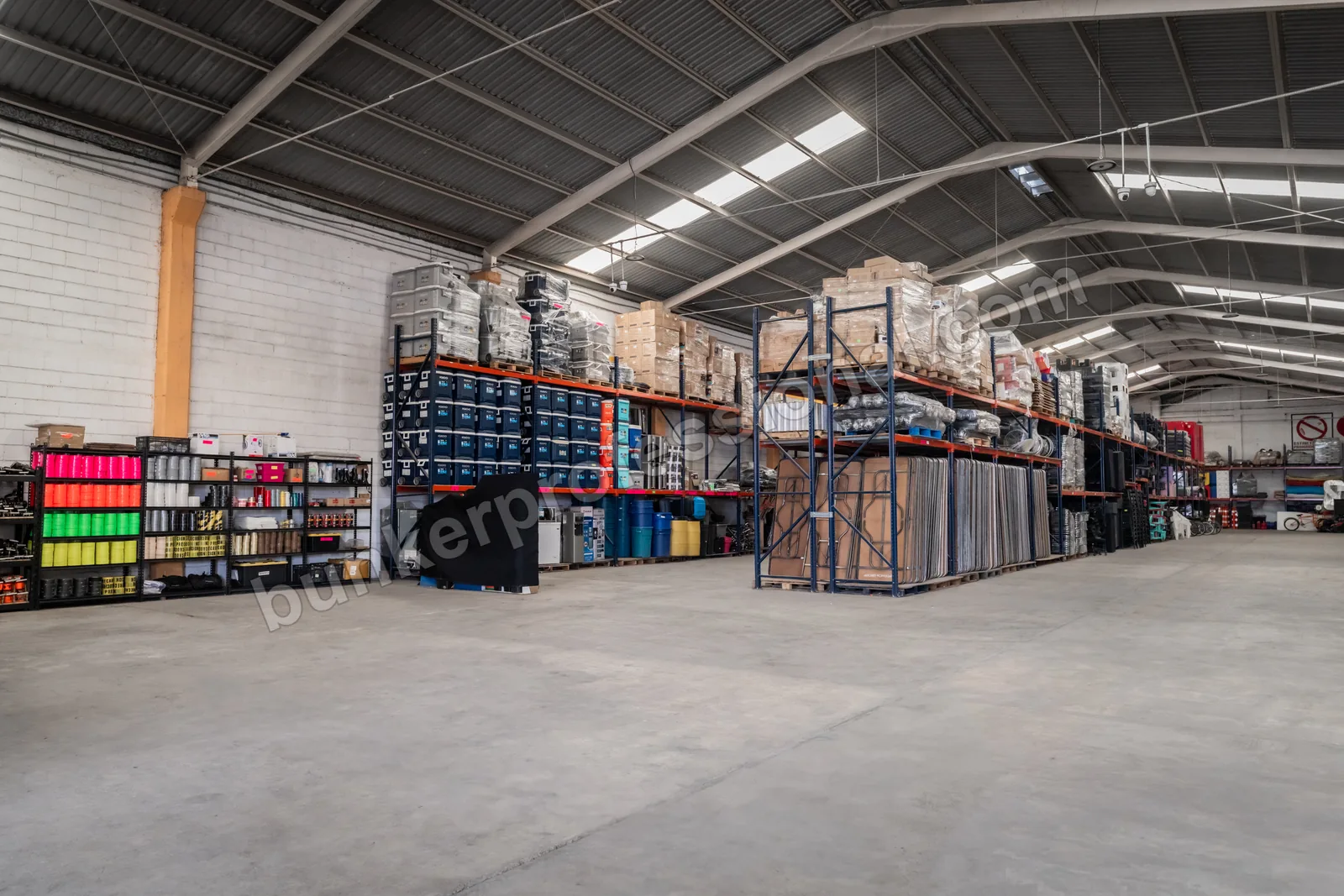 Bodega y equipo de Bunker Professional
